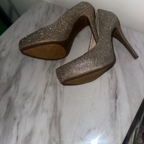 Jessica Simpson Elegant Glittery Pumps size 10 - Picture 4 of 7